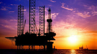 IEA, küresel petrol talebi için artış tahminini aşağı yönlü revize etti