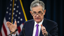 Powell: Enflasyon risklerini izliyoruz