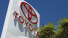 Toyota'nın üretimi son bir yılda ilk defa düştü