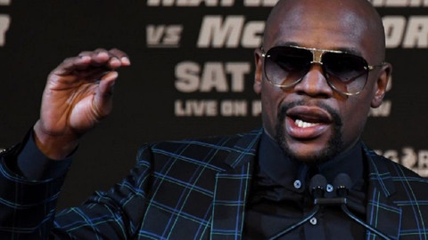 Bitcoin konferansında yuhalanan tek isim MAYWEATHER!