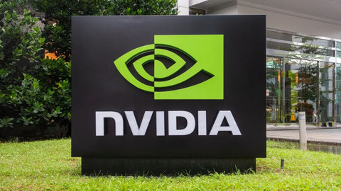 Nvidia, iki dünya arasında kaldı