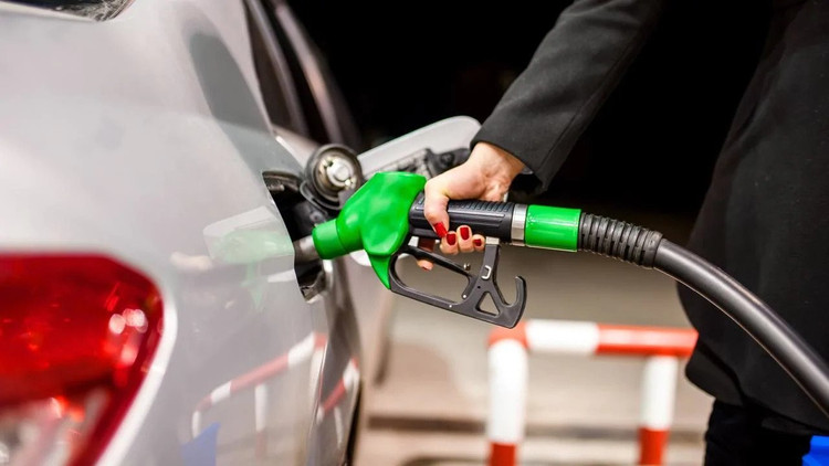 Petrol fiyatlarındaki düşüşe rağmen benzin ve motorin niye ucuzlamadı? - Resim : 1