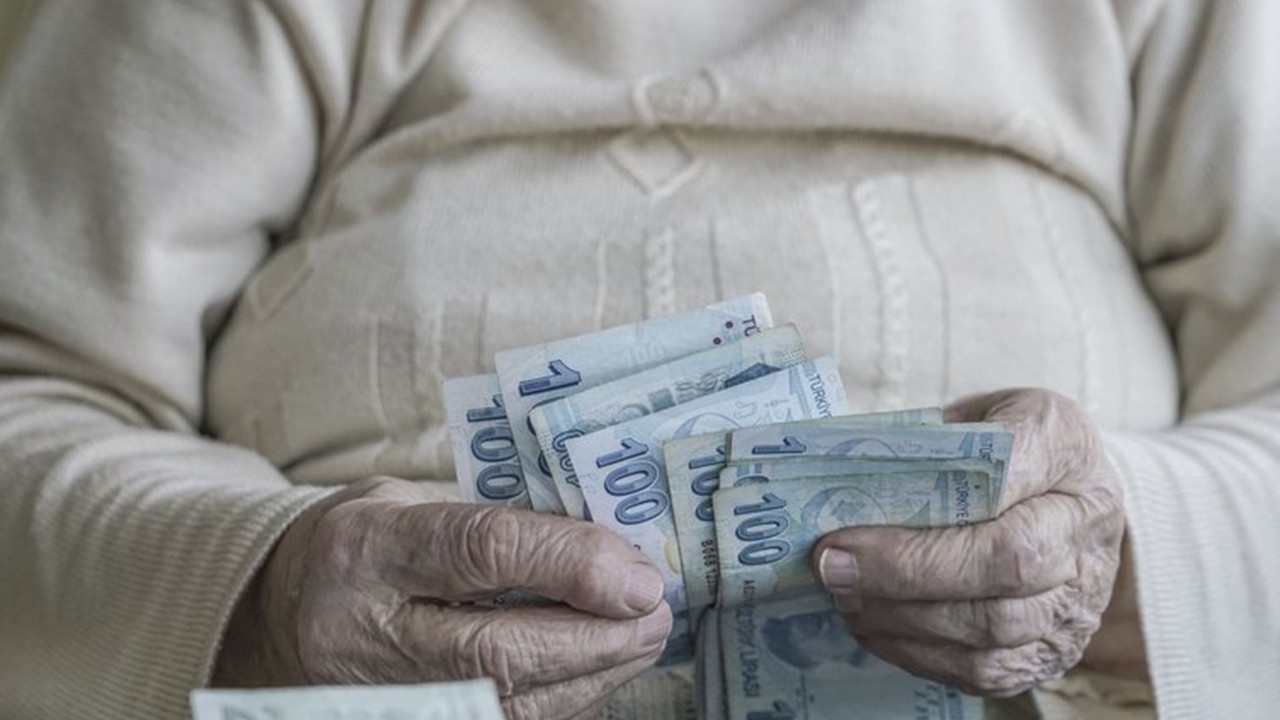 Emekli maaşı fark ödemeleri yapılmaya başlandı