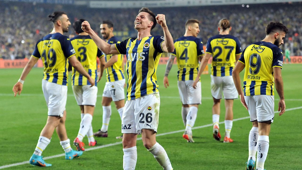 Fenerbahçe Yeni Forvetini Herkese Duyurdu! GS Bile Artık FB İzleyecek - Resim: 3